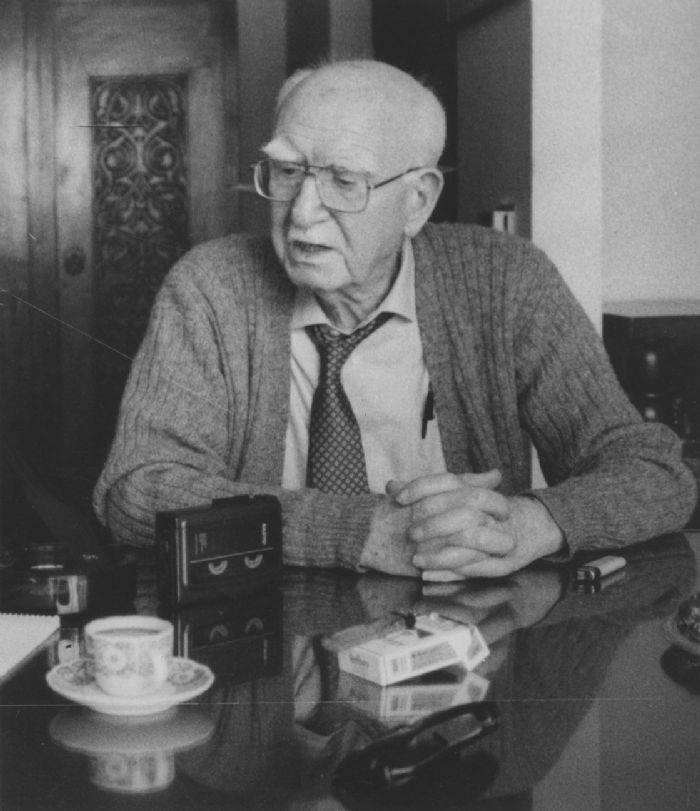 الأستاذ الدكتور قسطنطين زريق، رئيس جامعة دمشق ما بين 1949 و 1953